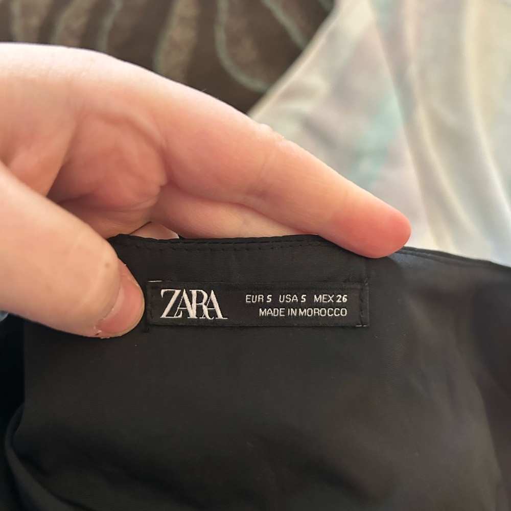 Zara Black Puff Sleeve Wrap Top with Pearl-Accent Belt - Picture 15 of 15